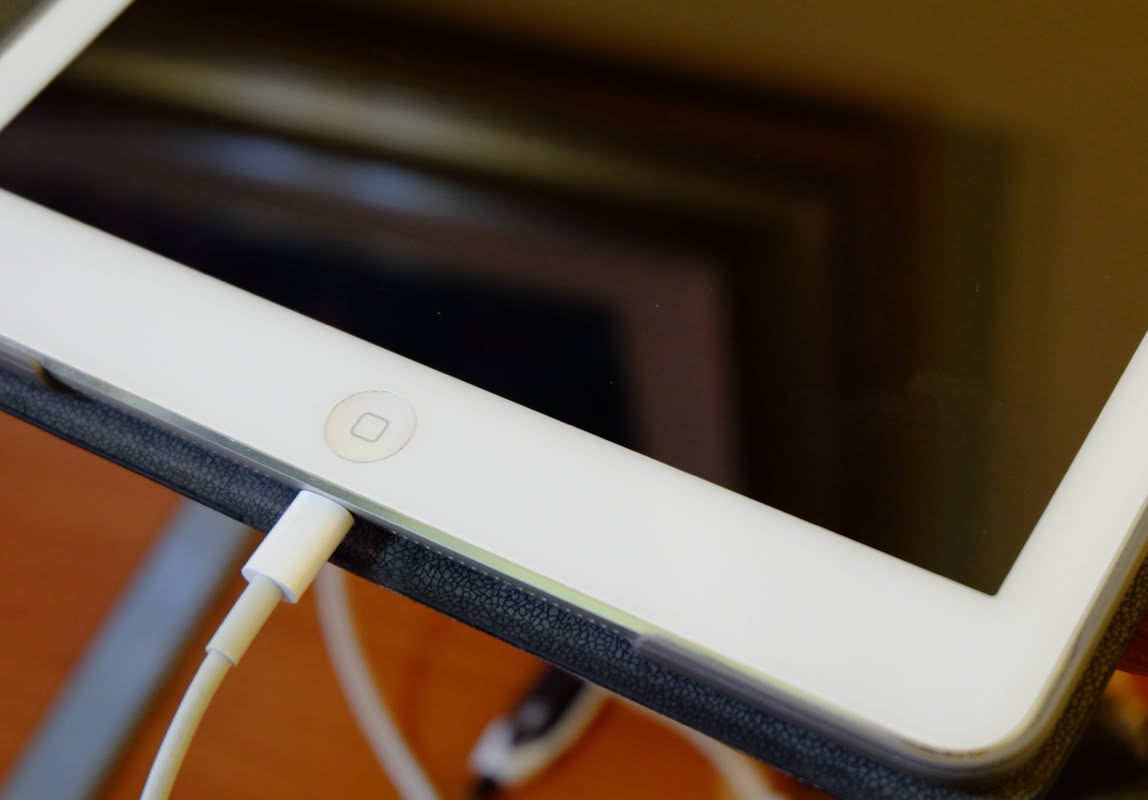 Tablette mobile iPad, Sansum pour réparer